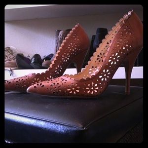 Kate spade laser cut pumps